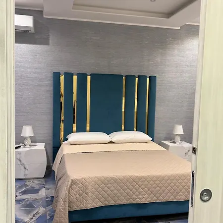 아파트 Naomi Luxury 2 *