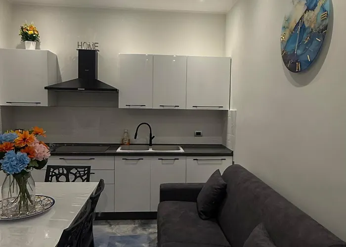 Naomi Luxury 2 Daire *